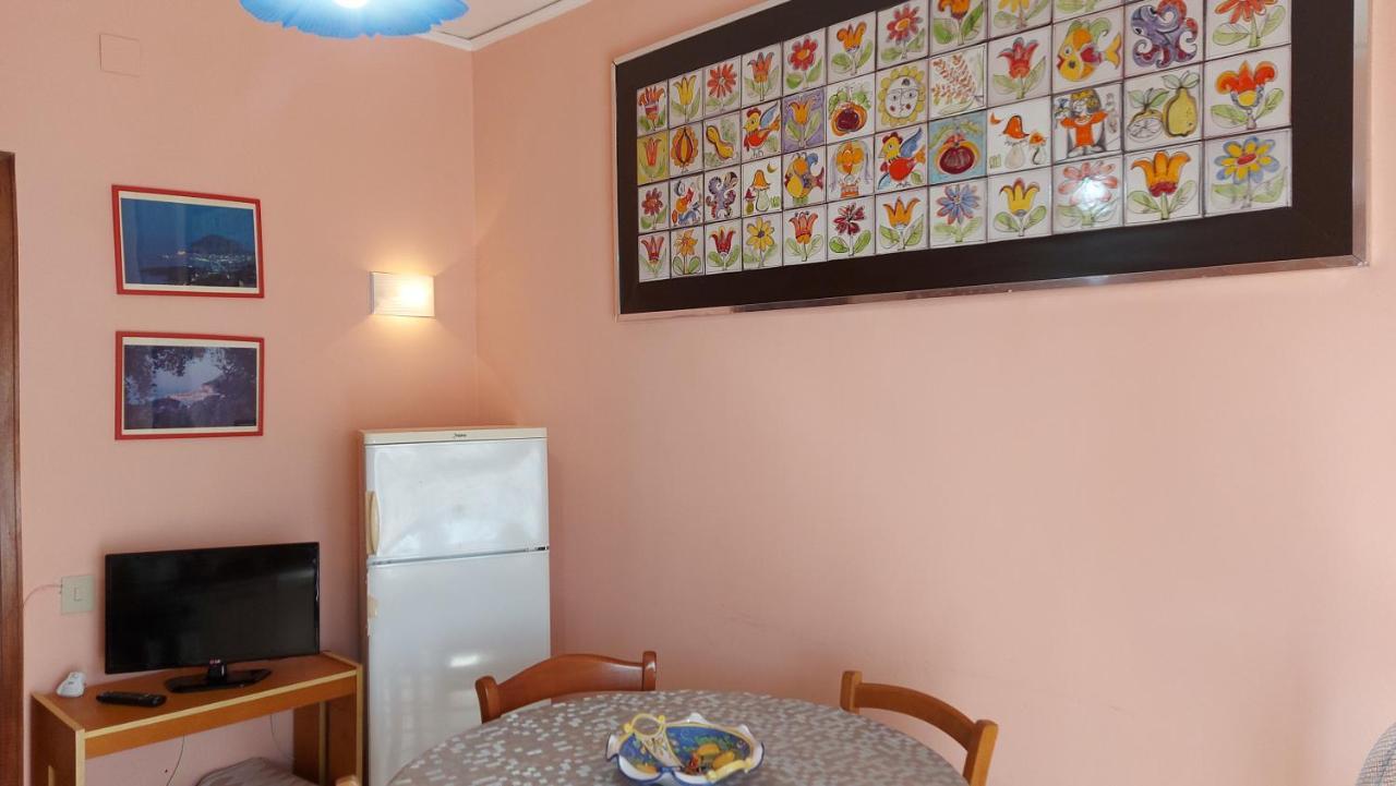 צ'פאלו Casa Floridea -Mediterranea Sicilia Apt מראה חיצוני תמונה